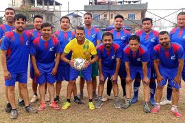 प्रेस चौतारी चितवन र राष्ट्रिय युवा संघ बीच मैत्रीपूर्ण फुटबल खेल, चौतारीको भवन बनाउन राष्ट्रिय युवा संघको आर्थिक सहयोग
