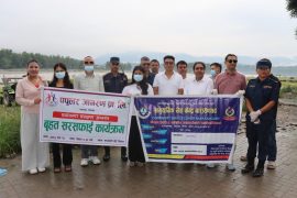 नारायणी नदी किनारमा सरसफाइ अभियान सम्पन्न, पर्यावरण संरक्षणमा पपुलर जागरण प्रालिको अग्रसरता