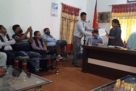 काँग्रेसबाट निर्वाचित जनप्रतिनिधिद्वारा कर्मचारी निलम्बनको माग