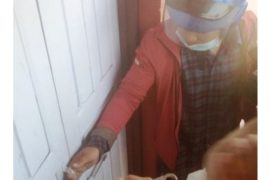 ओली पक्षले लगाएको ताला प्रचण्ड पक्षले फुटाले