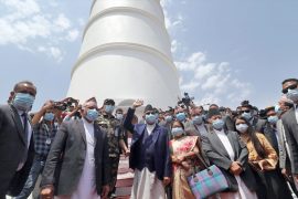 प्रधानमन्त्री ओलीद्वारा धरहराको उद्घाटन, देशलाई दाताको हैसियतमा उठाउन आव्हान
