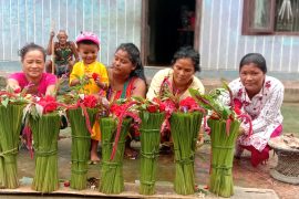 चितवनका थारू समुदायले आज यमोसा पर्व मनाउँदै