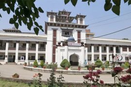 विवादका कारण देशभरका १५ केन्द्रमा मतदान स्थगित