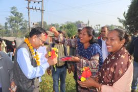 घरदैलोमा पोखरेललाई भव्य स्वागत : जनचाहना एमालेले पूरा गर्ने मतदाताको विश्वास
