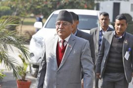 ज्योतिषीलाई साइत हेराएर आजै साँझ बालुवाटार सर्दै प्रधानमन्त्री प्रचण्ड