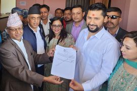 रवि लामिछानेले दर्ता गरे उम्मेदवारी