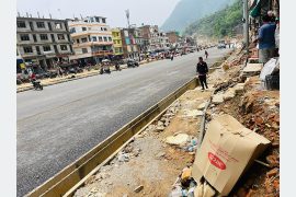 मुग्लिन–पोखरा सडक: संरचना नहटाउँदा काममा विलम्ब