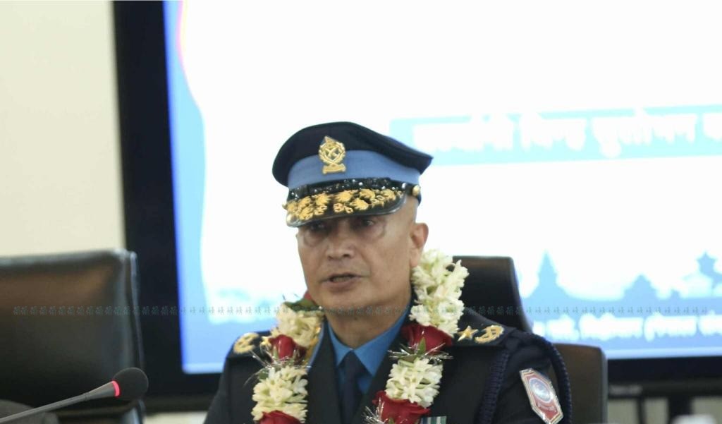  नवनियुक्त आइजिपी दानबहादुर कार्कीले पाए दर्ज्यानी चिह्न