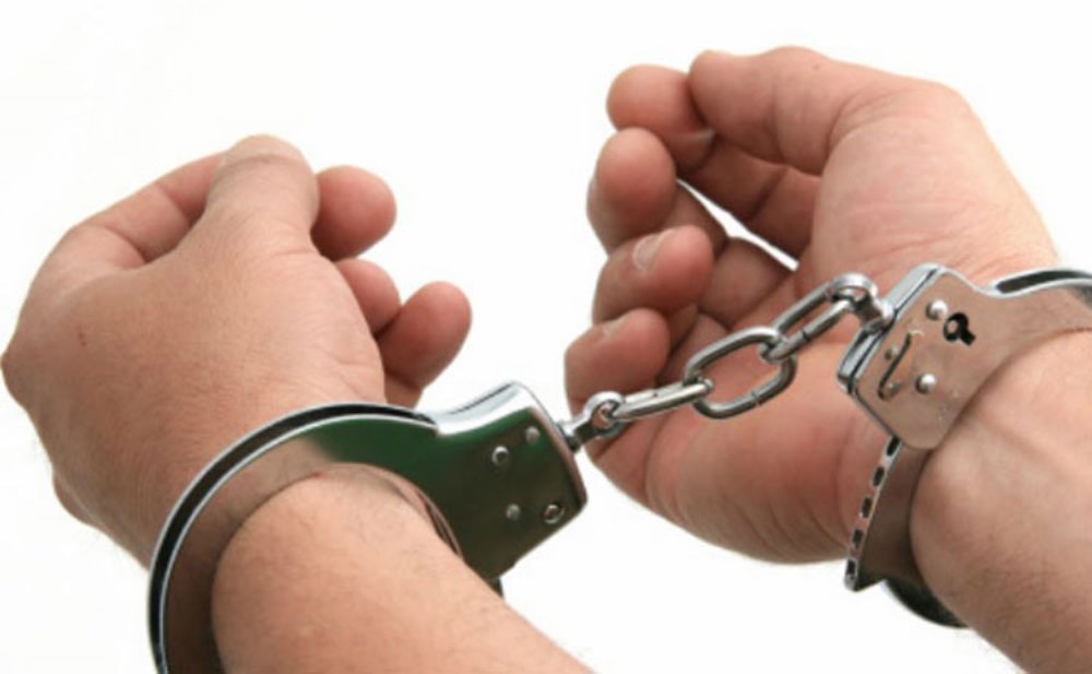 चितवनमा जनप्रतिनिधि सहित आठ जना जुवाडे पक्राउ