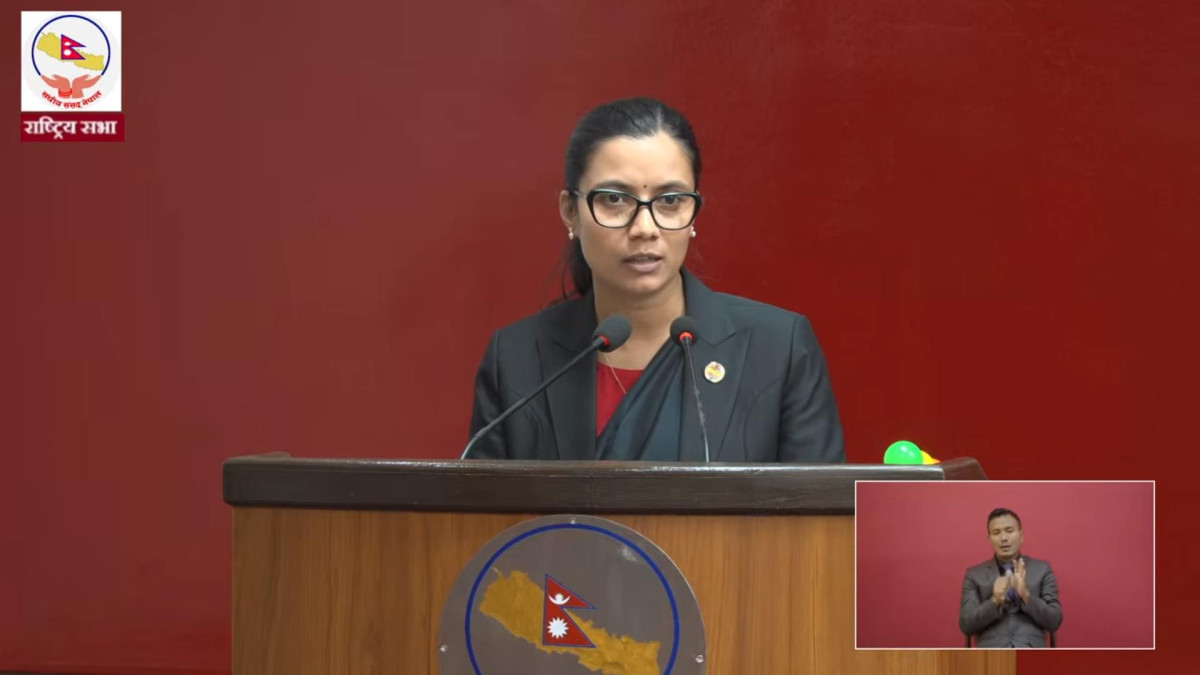राष्ट्रिय सभामा कानुनमन्त्री गौतमलाई प्रश्न– हप्ताको २ दिन बिदा पुनरवलोकन हुन्छ?
