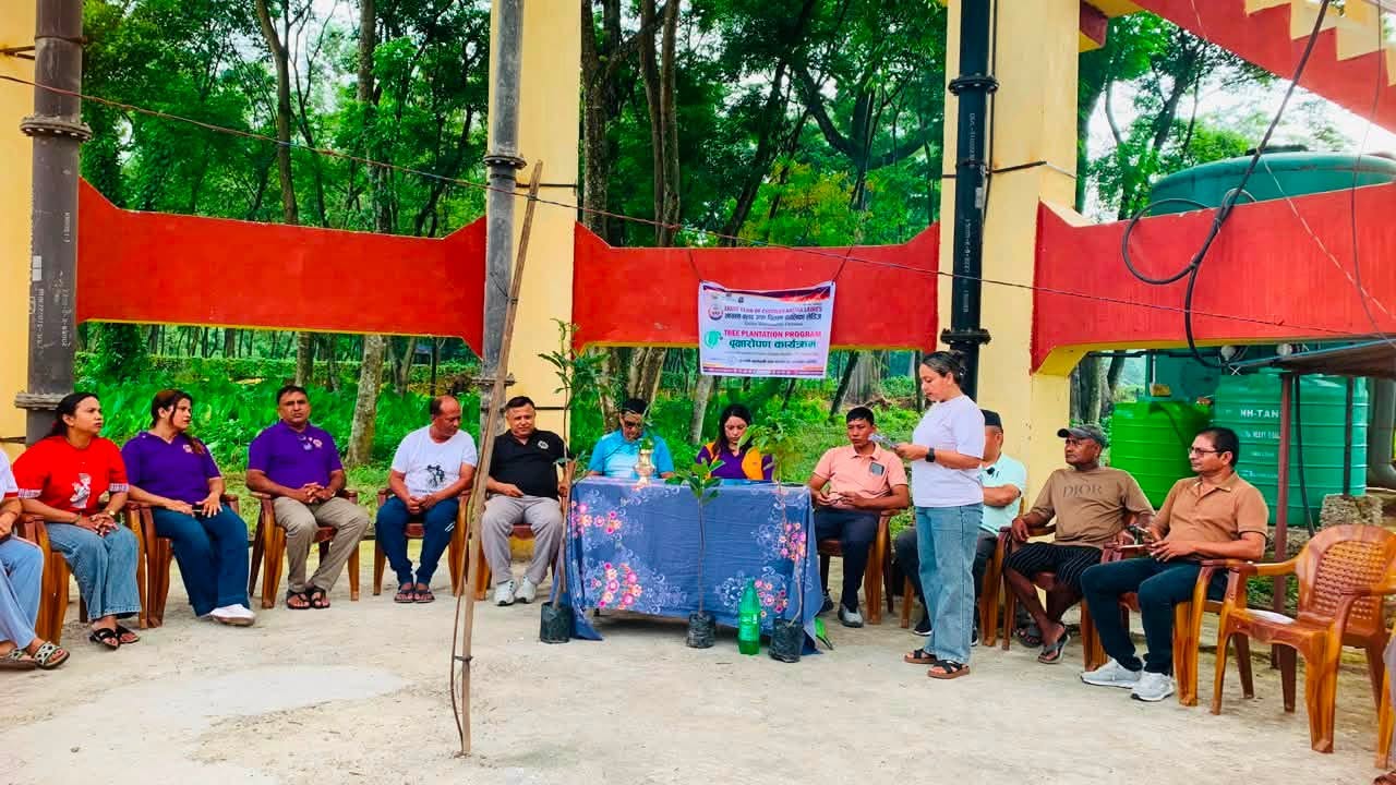 जुटपानी खानेपानी परिसरमा फलफूल तथा विभिन्न प्रजातिका बिरुवा रोपियो